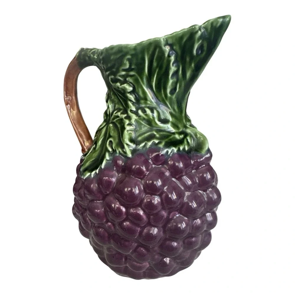 Vintage Olfaire Portugal Majolica Purple Grape Cluster Ceramic Pitcher Jug 9.5